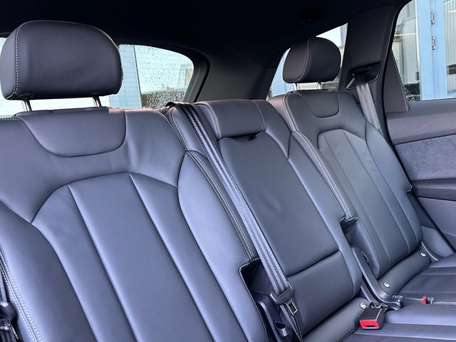 Image for 2025 Audi Q7 BLACK EDITION TFSI E Q QUATTRO