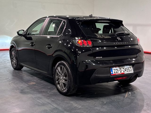 Image for 2022 Peugeot 208 MANUAL 1.2 - PARKING SENSORS - A/C HEATING CONTROLS