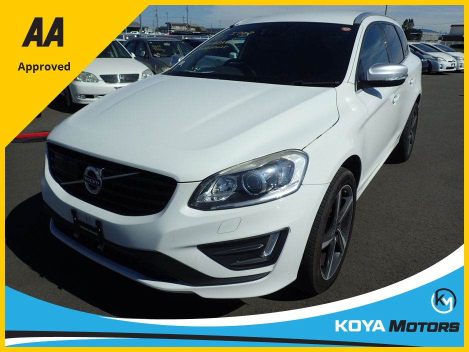 Image for 2015 Volvo XC60 2.0 D4 DIESEL R-DESIGN PLUS AUTO // TOP SPEC=LIKE NEW // FULL ELECTRIC HEATED LEATHER // CRUISE CONTROL // ELECTRIC TAILGATE // REVERSING CAMERA // LANE ASSIST // COLLISION WARNING SYSTEM