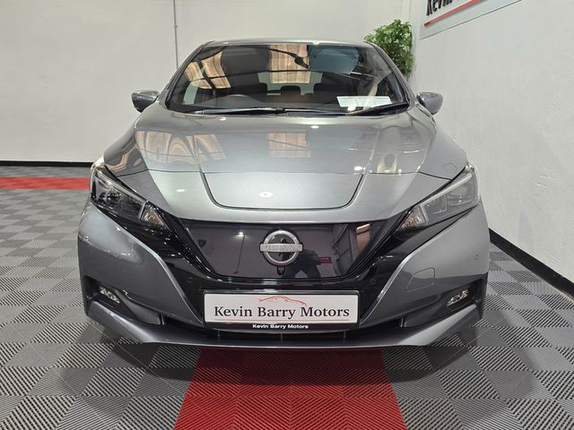 Image for 2024 Nissan Leaf EV TEKNA (40KW BATTERY) AUTOMATIC **TOP SPEC / APPLE CARPLAY / BLIND SPOT ASSIST / BOSE PREMIUM SOUND / HEATED F&R SEATS / HEATED STEERING WHEEL / SAT NAV / 360 DEGREE PARKING CAMERA**