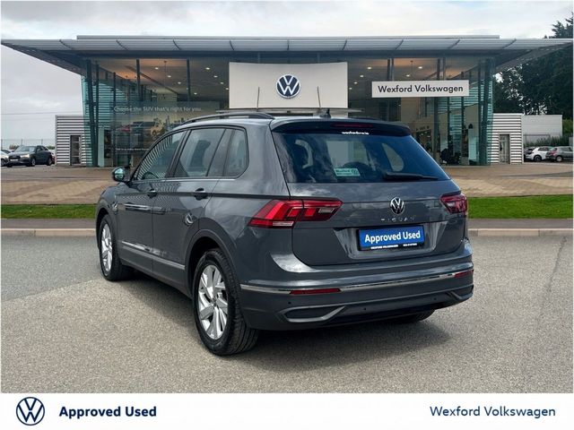 Image for 2023 Volkswagen Tiguan *Approved Used* LIFE 2.0TDI 122HP MANUAL