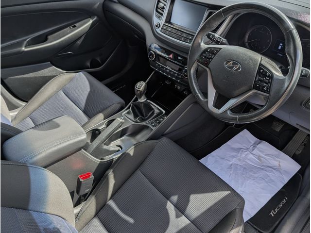 Image for 2017 Hyundai Tucson 1.7 SE NAV BLD 116PS 5DR // FULL SERVICE HISTORY //