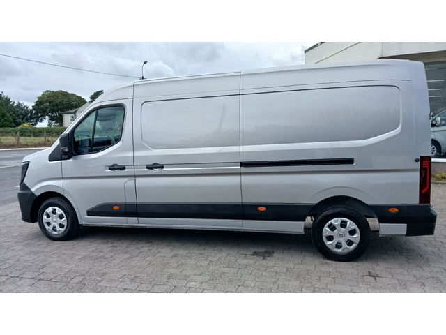 Image for 2025 Renault Master 