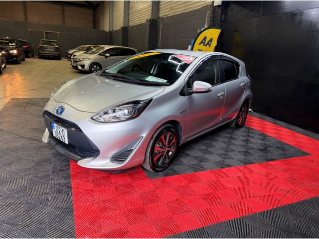 Image for 2017 Toyota Aqua DAA NHP10
