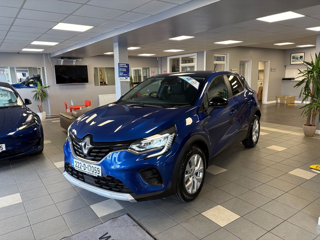 Image for 2022 Renault Captur Iconic Edition Naeb TCE 90 MAN