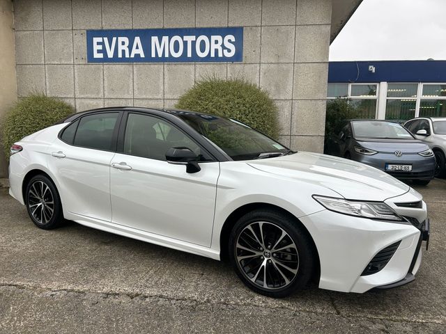 Image for 2020 Toyota Camry WS HYBRID AUTOMATIC 2.5 PETROL //JBL SOUND SYSTEM//KEYLESS ENTRY//LEATHER SEATS//REVERSE CAMERA// 