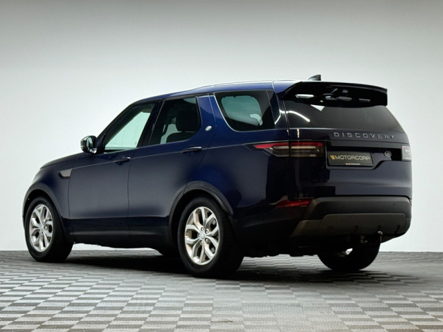 Image for 2019 Land Rover Discovery SE 2.0 SD4 240HP *7 SEATER*