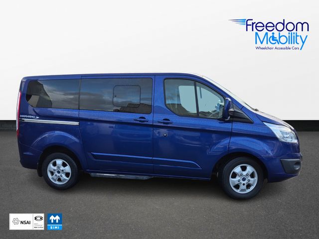 Image for 2018 Ford Tourneo Custom Lowered Floor Wheechair Access