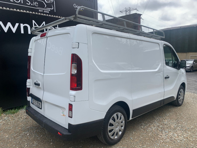 Image for 2015 Renault Trafic 1.6 DCI BUSINESS SWB // NO VAT // LOW MILEAGE // KEENLY PRICED // 11/25 CVRT // 