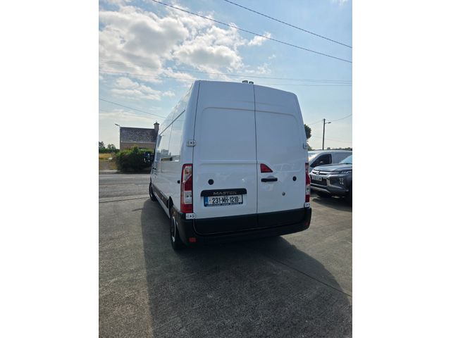 Image for 2023 Renault Master FWD LM35 Blue DCI 135 Business