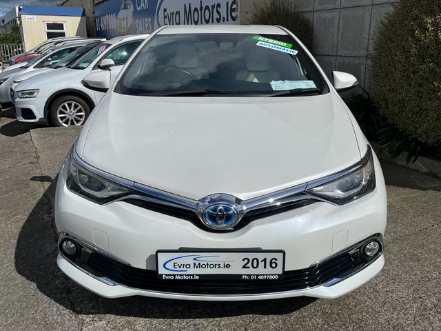 Image for 2016 Toyota Auris G HYBRID AUTOMATIC 1.8 PETROL //REVERSE CAMERA//FULL LEATHER HEATED SEATS//KEYLESS ENTRY//