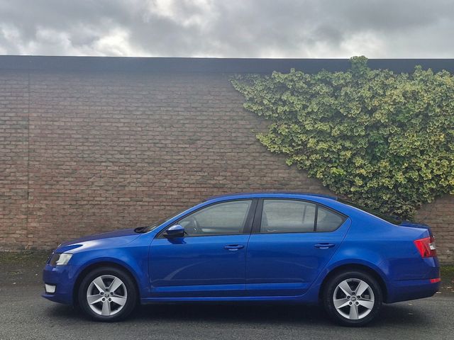Image for 2014 Skoda Octavia Ambition 1.6tdi LEATHER INTERIOR