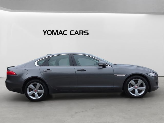 Image for 2017 Jaguar XF 2.0D PORTFOLIO -- EXCELLENT CONDITION -- FINANCE ARRANGED 