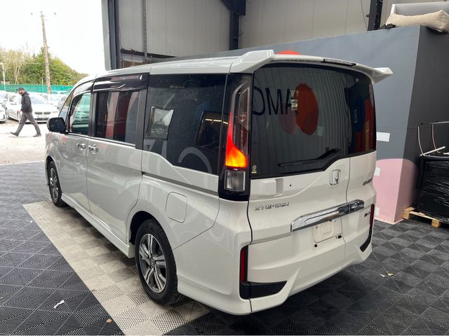 Image for 2020 Honda Stepwagon 2020 HONDA STEPWAGON SPADA EHEV G SENSING 2.0 AUTOMATIC / CRUISE CONTROL / REVERSE CAMERA / 7 SEATS / AUTOMATIC DOORS AND MORE