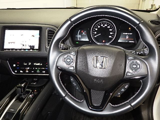 Image for 2021 Honda Vezel HYBRID - HALF BLACK LEATHER - LEATHER STEERING WHEEL - REVERSE CAMERA - FACTORY ALLOYS - HONDA SENSING