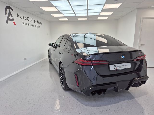 Image for 2024 BMW M5 **4.4 TWIN TURBO V8 HYBRID **727BHP**M-CARBON EXTERIOR STYLING**DRIVE ASSIST PRO** 