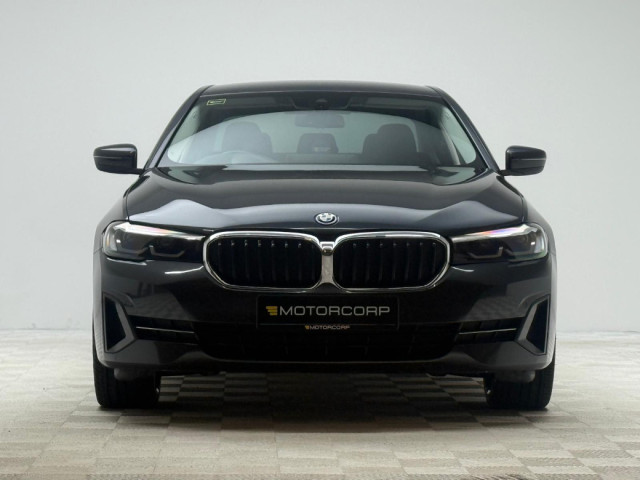 Image for 2023 BMW 5 Series 530E SE