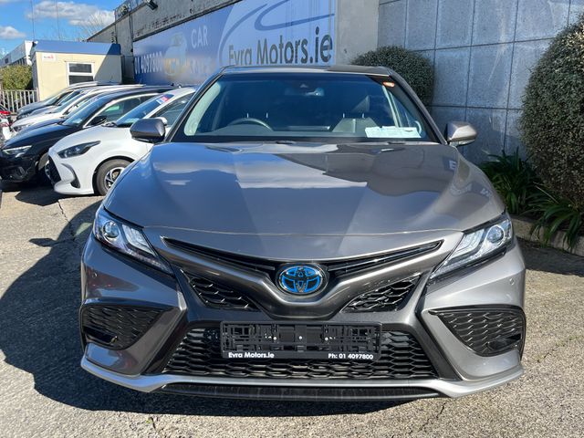 Image for 2022 Toyota Camry WS HYBRID AUTOMATIC 2.5 PETROL //VERY LOW MILES//HIGH SPEC//HALF LEATHER ELECTRIC HEATED SEATS//JBL SOUND SYSTEM//REVERSE CAMERA//KEYLESS ENTRY//ADAPTIVE CRUISE CONTROL//