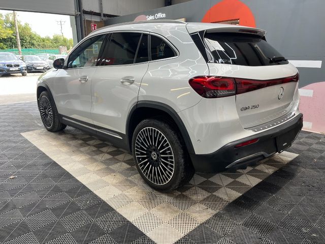 Image for 2023 Mercedes-Benz EQA 2023 MERCEDES-BENZ EQA 250 AMG AUTOMATIC / CRUISE CONTROL / 360 CAMERA / ELECTRIC MEMORY & HEATED SEATS / PADDLE SHIFTERS / AMBIENT LIGHTS AND MORE
