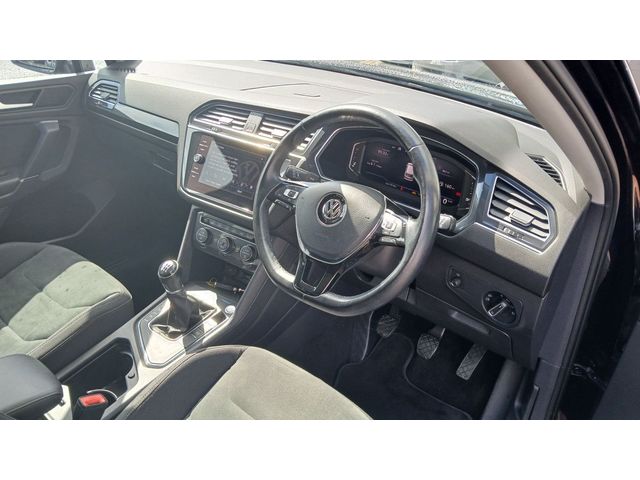 Image for 2020 Volkswagen Tiguan Allspace R-Line 2.0 TDI 150HP ** 7 SEATER, REAR VIEW CAMERA**
