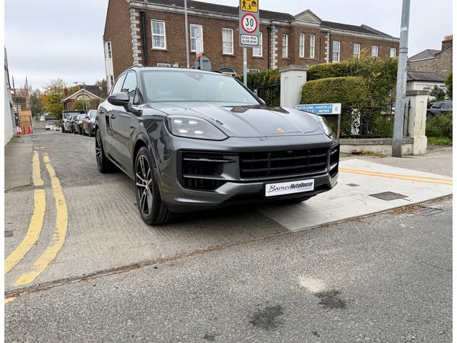 Image for 2025 Porsche Cayenne *GORGEOUS SPEC* 3.0 E-HYBRID AUTO 5DR
