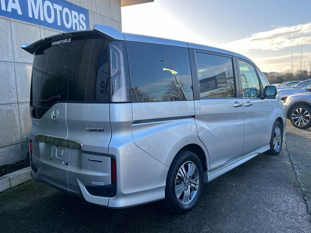 Image for 2018 Honda Stepwagon 7 SEATER SPADA AUTOMATIC HYBRID 2.0 PETROL //KEYLESS ENTRY//POWER SLIDING DOORS//ADAPTIVE CRUISE CONTROL//REVERSE CAMERA//