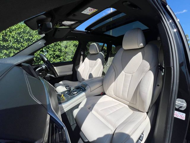 Image for 2022 BMW X5 XDRIVE45e M-SPORT 3.0 HYBRID // OPENING PAN ROOF // LEATHR HEATED M-SPORT SEATS // ADAPTIVE CRUISE CONTROL // ADJUSTABLE RIDE HEIGHT