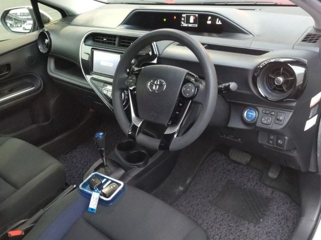 Image for 2019 Toyota Aqua 1.5 HYBRID - S SPEC - PUSH START/STOP BUTTON - 15'' FACTORY ALLOYS - REAR CAMERA/PARKING RADAR