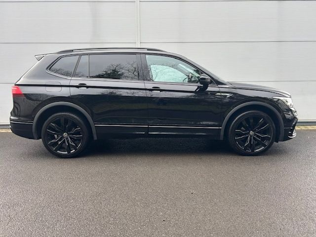 Image for 2023 Volkswagen Tiguan Allspace 2.0 TDI 150HP R-Line DSG Black Edition