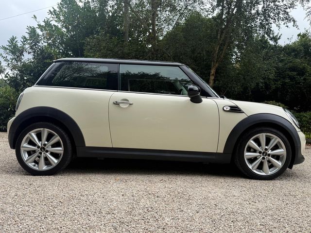 Image for 2013 Mini Hatch 1.6 COOPER*Full Service History…AA Approved*