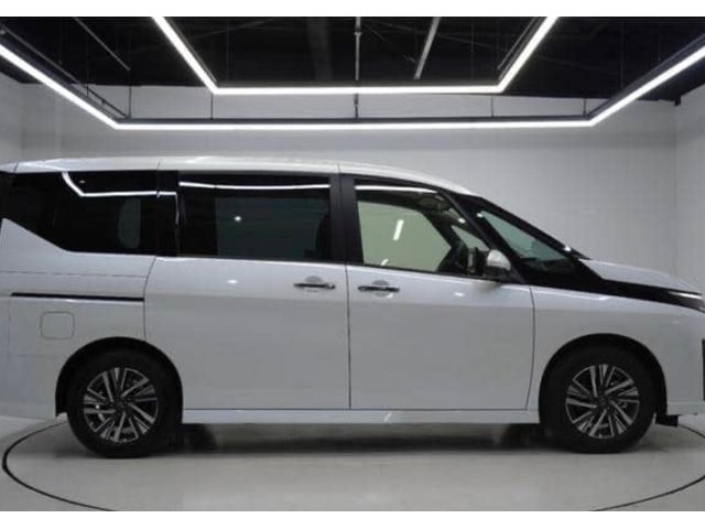 Image for 2024 Nissan Serena 