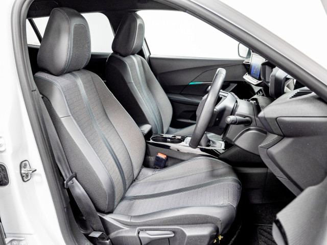Image for 2023 Peugeot 2008 Allure 1.2 Petrol 100HP