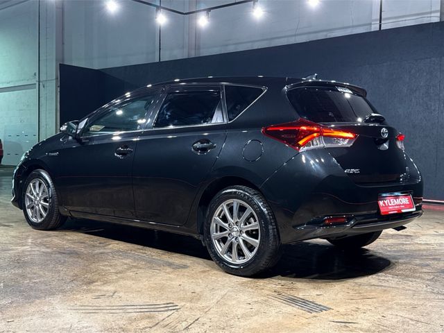 Image for 2018 Toyota Auris STANDARD - HYBRID - BLACK HALF LEATHER - FACTORY ALLOYS - MULTI FUNCTION STEERING WHEEL - CRUISE CONTROL - HEATING / AC CONTROLS 