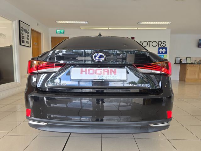 Image for 2019 Lexus IS 300h Hybrid Premium Automatic Saloon