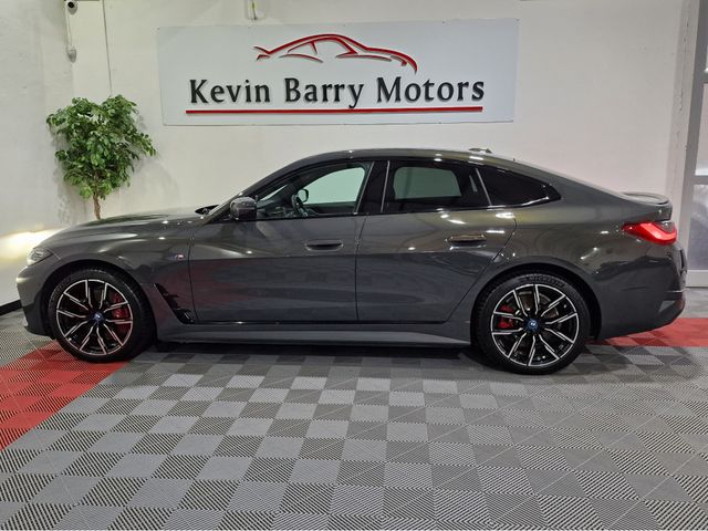 Image for 2022 BMW i4 40 M SPORT (MASSIVE SPEC) AUTOMATIC **ONE OWNER / APPLE CARPLAY / COMFORT ACCESS / ELECTRIC & MEMORY SEATS / HARMAN KARDON SOUND / HEADS UP DISPLAY / REVERSE CAMERA / WIRELESS PHONE CHARGING**
