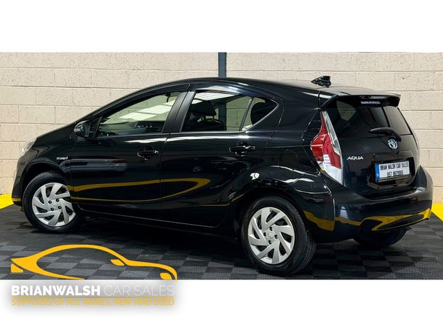Image for 2015 Toyota Aqua 152 S