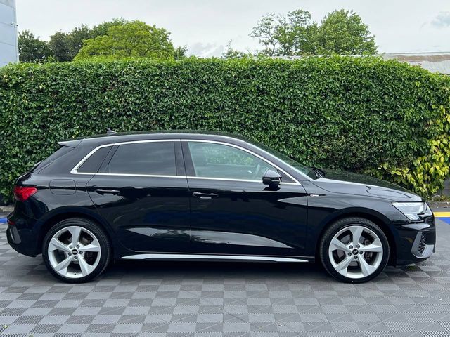 Image for 2023 Audi A3 S-LINE 1.4 HYBRID // APPLE CARPLAY/ANDROID AUTO // LEATHER S-LINE INTERIOR // DIGITAL CLUSTER