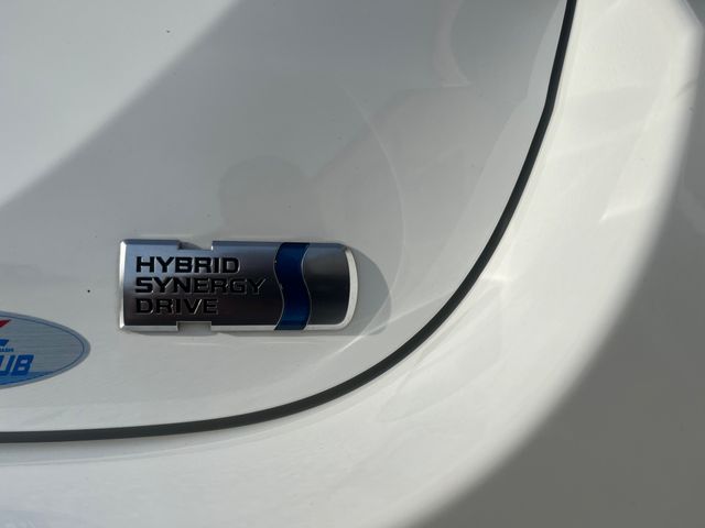 Image for 2022 Toyota Yaris Hybrid automatic 