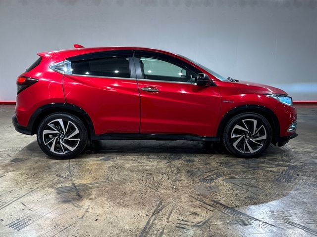 Image for 2021 Honda Vezel 1.5 HYBRID AUTOMATIC RS EDITION - HALF BLACK LEATHER - UPGRADED FACTORY ALLOYS - PADDLE SHIFT - CRUISE CONTROL - 360 CAMERA