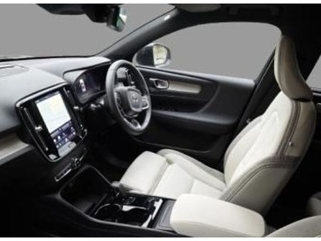 Image for 2025 Volvo Ex40 ULTRA LONG RANGE *BIGGER BATTERY* €110 PER WEEK ON PCP