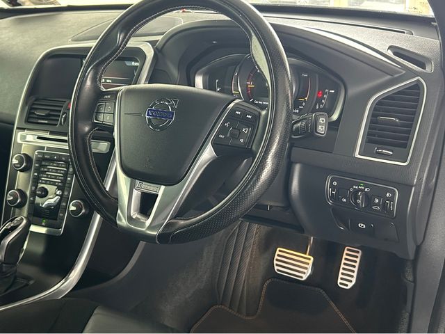 Image for 2017 Volvo XC60 2.0 D4 R-DESIGN NAV 190BHP 5DR