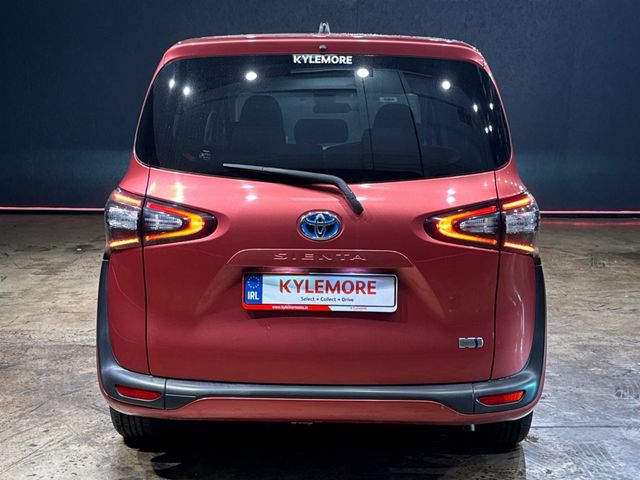 Image for 2016 Toyota Sienta 1.5 HYBRID - 7 SEATER - ALLOY WHEELS - DUAL ELECTRIC DOORS - REAR CAMERA