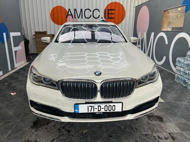 Image for 2017 BMW 7 Series 2017 BMW 7 740E IPERFORMANCE EXECUTIVE 2.0 AUTOMATIC / CRUISE CONTROL / PARKING CAMERA / ELECTRIC MEMORY AND HEATED SEATS / PANORAMIC SUNROOF / AMBIENT LIGHTS