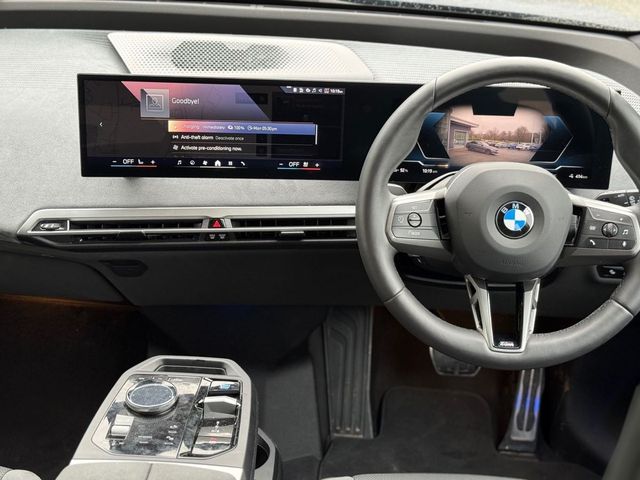 Image for 2025 BMW iX xDrive45 M Sport
