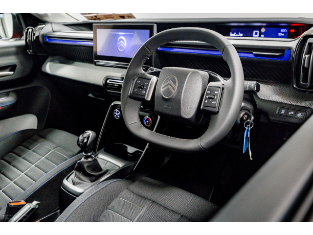 Image for 2026 Citroen C3 Plus 1.2 Petrol 100HP - Two Tone