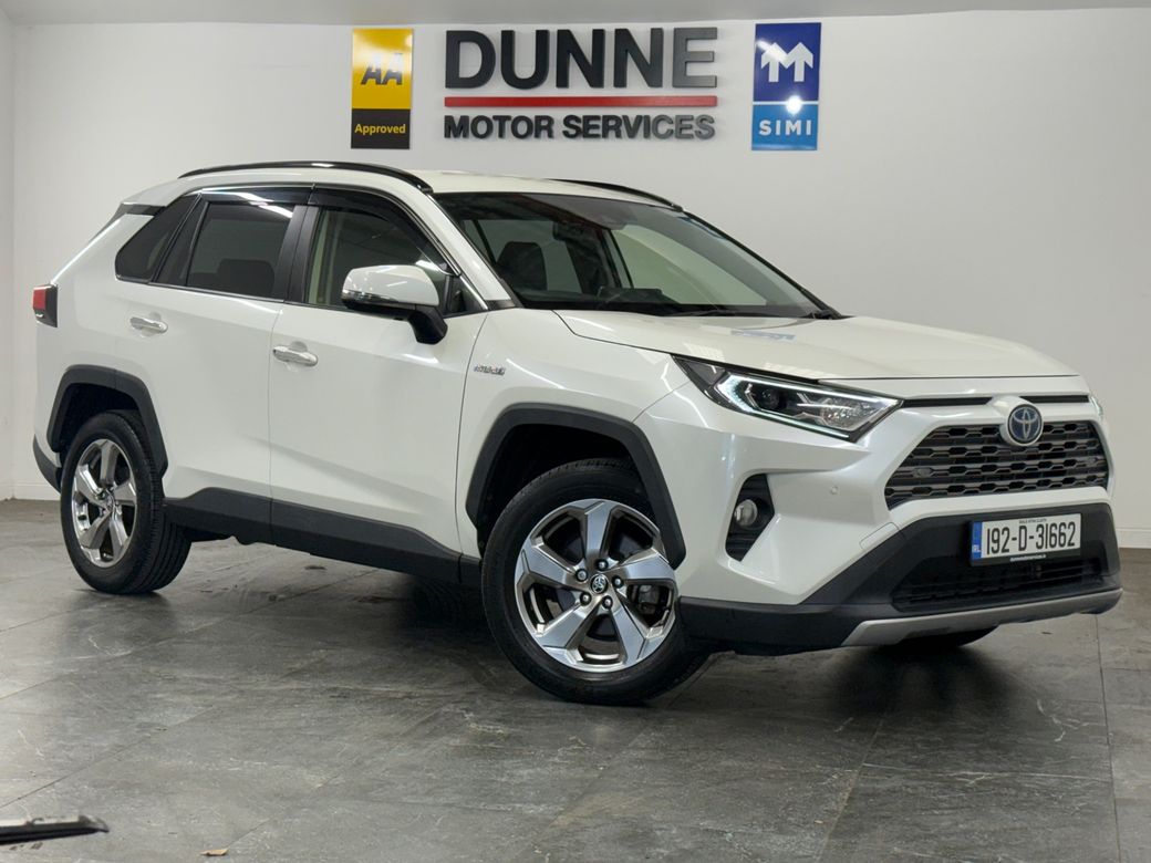 Image for 2019 Toyota Rav4 **2 KEYS **LANE ASSIST **BLIND SPOT ASSIST **ADAPTIVE CRUISE CONTROL **HEATED STEERING WHEEL **HEATED / COOLING SEATS **MULTI FUNCTION STEERING WHEEL **MULTI FUNCTION CENTRE CONSOLE **MULTI DRIVE MOD