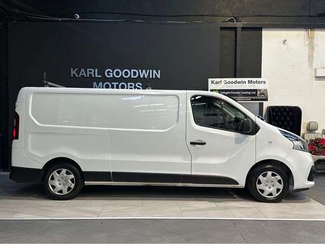 Image for 2015 Renault Trafic TRAFFIC VAN DCi