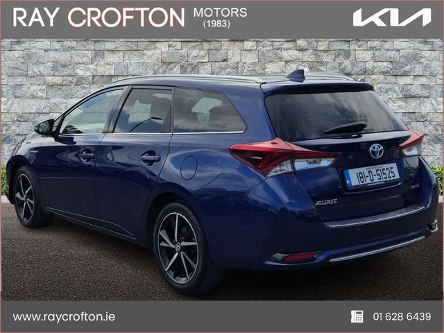 Image for 2018 Toyota Auris Hybrid Aura Touring Sports