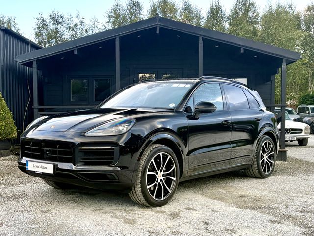 Image for 2023 Porsche Cayenne E-HYBRID PLATINUM EDITION, HUGE SPEC, BLACK & BORDEAUX LEATHER, BOSE SOUND SYSTEM, TILT AND SLIDE PAN ROOF, AIR SUSPENSION