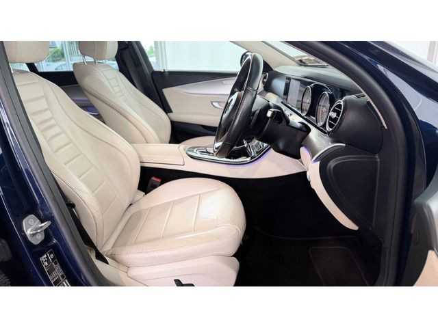 Image for 2017 Mercedes-Benz E Class E220D *SUPER COLOUR COMBO*